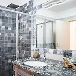 Lice Verici Aparthotel