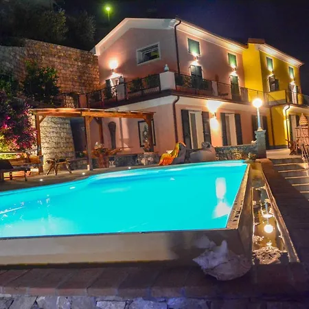 Lice Verici Apart Otel 4*