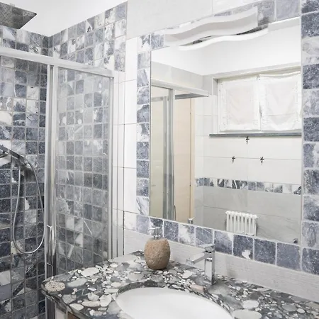Lice Verici Apart Otel Casarza Ligure