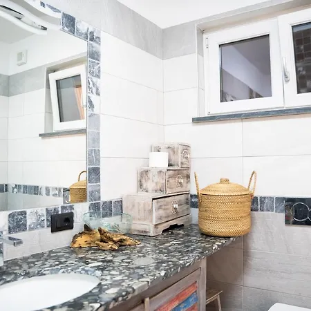 Lice Verici 公寓式酒店 4*