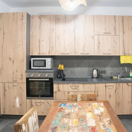 公寓式酒店 Lice Verici