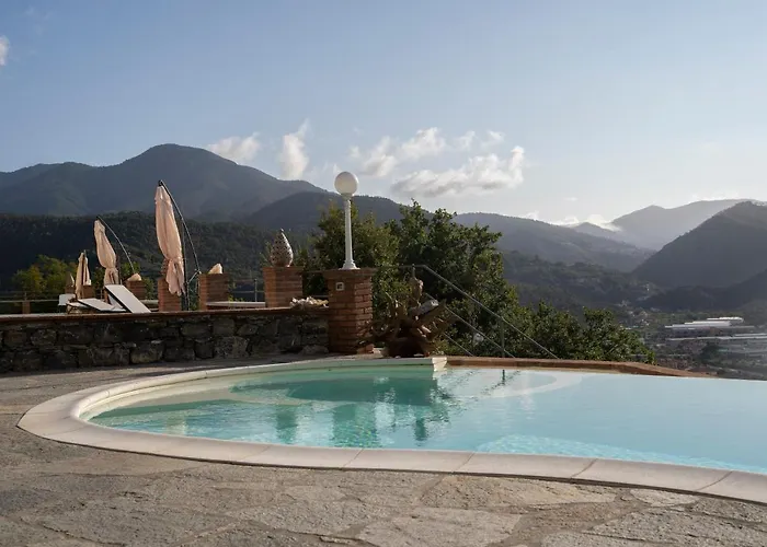 Lice Verici Apartahotel Casarza Ligure