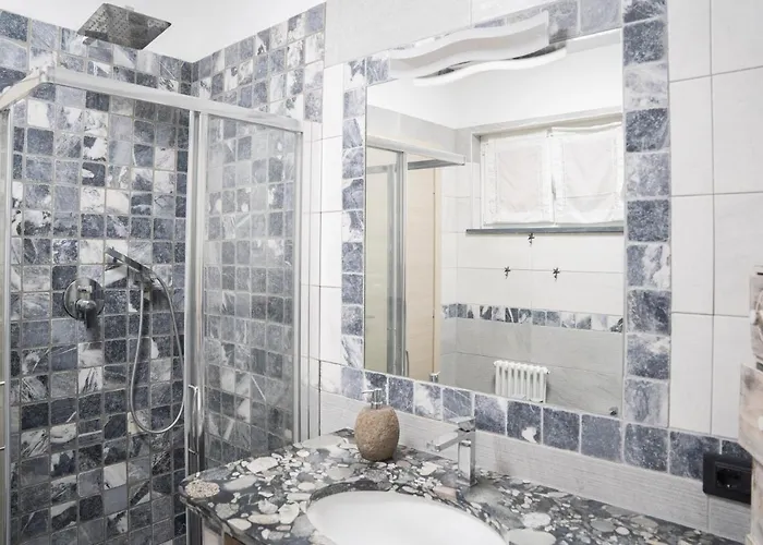 Lice Verici Aparthotel Casarza Ligure